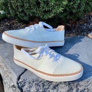 Off white Ugg casual sneakers NWOT